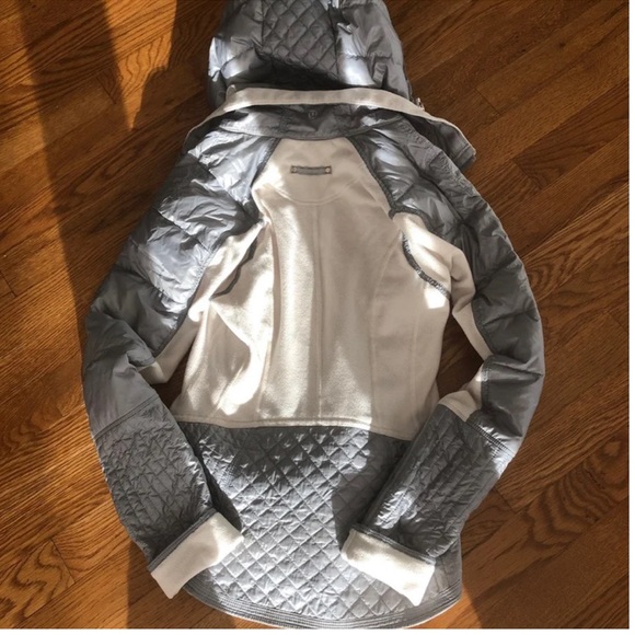 Lululemon Run Bundle Up Jacket 4 - Picture 4 of 5